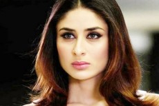 সালমান খানের চুম্বনে বিব্রত কারিনা!
