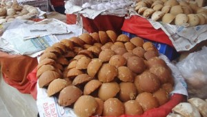 খাঁটি গুড় চেনার ৫ উপায়