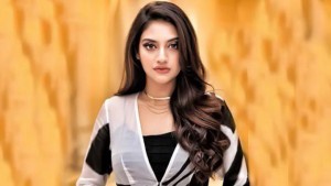 ৩২-এ পা দিয়ে 'নতুনভাবে শুরুর' বার্তা নুসরাতের