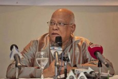সরকারী চাকুরেদের টাইম স্কেল বহালের বিষয়টি বিবেচনা করা হবে : অর্থমন্ত্রী