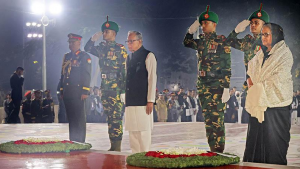 ভাষা শহীদদের প্রতি রাষ্ট্রপতি ও প্রধানমন্ত্রীর শ্রদ্ধা নিবেদন