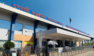 ঘন কুয়াশায় সিলেটে নামলো ঢাকার দুই ফ্লাইট