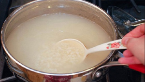 ভাতের মাড় যেভাবে কাজে লাগাতে পারেন