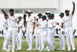 সাকিব-লিটনকে রেখে টেস্ট দল ঘোষণা, ফিরলেন মুমিনুল
