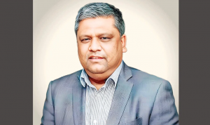 সিসিক নির্বাচনে আনোয়ারাজ্জামানই হচ্ছেন নৌকার মাঝি!