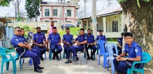 নাশকতার শঙ্কায় মৌলভীবাজারের কুলাউড়ায় বিদ্যুৎ অফিসে পুলিশ মোতায়েন