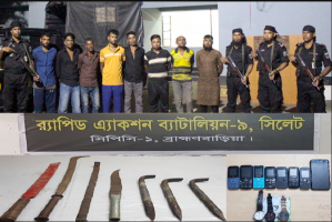 র‌্যাবের হাতে ৮ ডাকাত গ্রেফতার