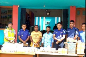 ভারতীয় ওষুধের চালান জব্দ করেছে পুলিশ