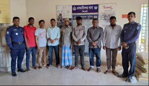 পুলিশের অভিযানে গ্রেপ্তার ৭