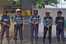 ঢাকায় পাকিস্তানি কর্মকর্তাকে আটকের পর দূতাবাসে হস্তান্তর