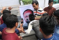 বঙ্গবন্ধুর ছবি বিকৃতির দায়ে এমপি লতিফের বিরুদ্ধে মামলা