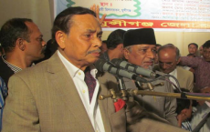 বাংলাদেশে পুলিশ হতে ঘুষ লাগে ১০ লাখ আর শিক্ষক হতে পাঁচ লাখ টাকা : এরশাদ