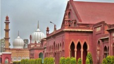 আলিগড় বিশ্ববিদ্যালয়ে গরুর মাংস নিয়ে গুজব