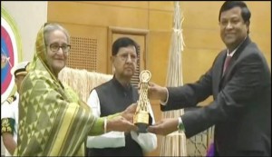 পাটখাতে অবদান রাখায় পুরস্কার পেলেন ১১ ব্যক্তি-প্রতিষ্ঠান