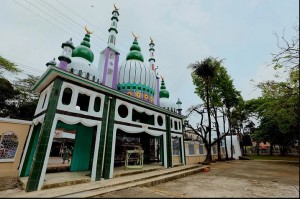 সিলেটের ঐতিহাসিক কেন্দ্রীয় শাহি ঈদগাহের দৃষ্টিনন্দন মিনার