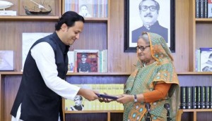 প্রধানমন্ত্রী শেখ হাসিনার কাছে এসএসসি ও সমমানের পরীক্ষার ফলাফল হস্তান্তর