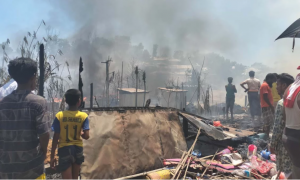 রোহিঙ্গা শিবিরে আগুন, ঘটনাস্থলে ফায়ার সার্ভিস
