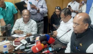 ইতোমধ্যে ৮ লাখের বেশি মানুষ আশ্রয়কেন্দ্রে এসেছেন