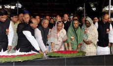বঙ্গবন্ধুর প্রতিকৃতিতে প্রধানমন্ত্রীর শ্রদ্ধা নিবেদন
