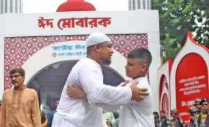 যথাযথ ধর্মীয় মর্যাদা, ভাবগাম্ভীর্য ও উৎসাহ উদ্দীপনার মধ্য দিয়ে ঈদ উৎযাপন