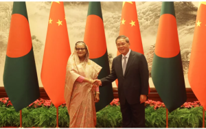 শেখ হাসিনা ও লি কিয়াং এর মধ্যে সমঝোতা এবং ঘোষণাপত্র সই