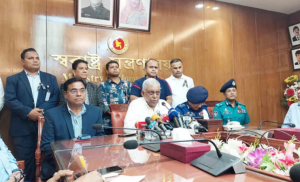 প্রধানমন্ত্রী চাইলে দেশের স্বার্থে পদত্যাগ করবো: স্বরাষ্ট্রমন্ত্রী আসাদুজ্জামান