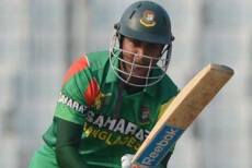 সাকিবের শতক, অর্ধশতক মুশফিকের