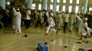 বায়তুল মোকাররমে সংঘর্ষ