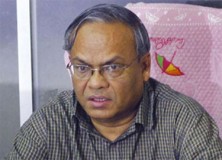 সিইসির কর্মকাণ্ড ভাঁড়ের পর্যায়ে চলে গেছে : রিজভী
