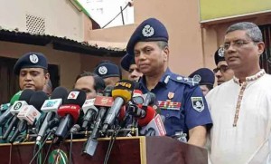 পূজায় শান্তিশৃঙ্খলা বিঘ্ন ঘটালেই ব্যবস্থা: আইজিপি