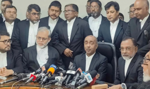 শেখ হাসিনাকে বিচারের মুখোমুখি হওয়ার আহ্বান