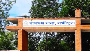 পাঁচতলা ভবনের ছাদ থেকে ঝাঁপ দিয়ে আ ত্ম হ ত্যা করেন মোস্তফা তারেক ইকবাল