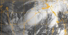 শনিবার বিকেলে উপকূলে আঘাত হানতে পারে রোয়ানু