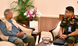 ড. মুহাম্মদ ইউনূসের সঙ্গে সৌজন্য সাক্ষাৎ করেছেন সেনাবাহিনী প্রধান