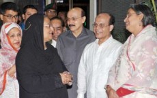 সৌদি আরব থেকে দেশে ফিরেছেন প্রধানমন্ত্রী, বুধবার সংবাদ সম্মেলন