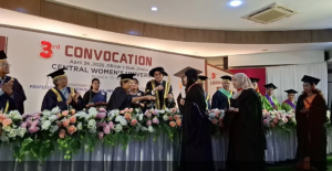নারী শিক্ষার্থীরা সমাজকল্যাণ মন্ত্রণালয়ে ইন্টার্নশিপ