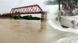 বর্ষা আসছে, আ ত ঙ্ক  বাড়ছে সিলেট নগরবাসীর