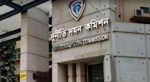 মোশাররফের বিরুদ্ধে দুদকের মামলা