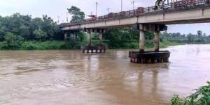 বাড়ছে গোমতী নদীর পানি