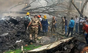 বিমান দু র্ঘ ট না র দৃশ্য: ‘ভূমিকম্পের মতো কাঁপছিল সব’