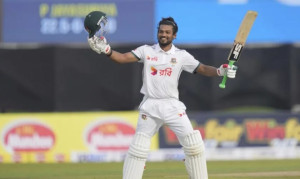 গল টেস্টে সেঞ্চুরির দেখা পেয়েছেন অধিনায়ক নাজমুল হোসেন শান্ত