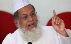 যে কারনে শোলাকিয়ায় ইমামতি করতে পারেননি ফরীদ মাসঊদ