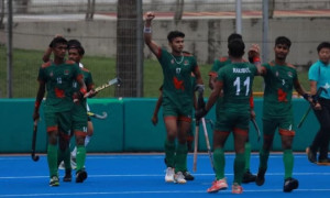 মালয়েশিয়ায় হকি যুবাদের বিশ্বকাপ প্রস্তুতি: বুকিত জালিল স্টেডিয়ামে ফোকাসড অভ্যাস।