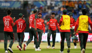 আসালাঙ্কার রান আউটের ধাক্কা, শানাকার ঝকঝকে হাফসেঞ্চুরি
