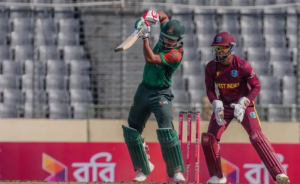 নির্ধারিত ওভার শেষ হওয়ার আগেই অলআউট বাংলাদেশ