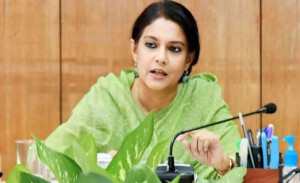 সেন্টমার্টিন দ্বীপ উন্মুক্ত হচ্ছে নভেম্বর থেকে, পর্যটকদের জন্য সুসংবাদ দিলেন উপদেষ্টা