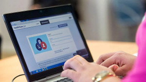 মার্কিন যুক্তরাষ্ট্রে স্বাস্থ্যবিমা খরচে তীব্র উল্লম্ফনের আশঙ্কা