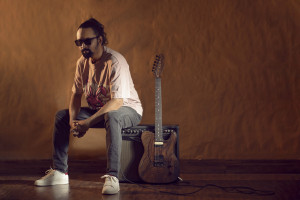 নাভিদ ইমতিয়াজ চৌধুরী: বাংলাদেশের অন্যতম গিটার পিকআপ এনডোর্সড শিল্পী