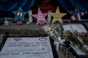 সিডনিতে হনুক্কা অনুষ্ঠানে ভয়াবহ সন্ত্রাসী হামলা, নিহত ১৬; দক্ষিণ ক্যালিফোর্নিয়ায় নিরাপত্তা জোরদার