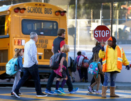 ২০২৬ সালে কার্যকর হচ্ছে ক্যালিফোর্নিয়ার নতুন সড়ক ও যানবাহন আইন: গতি সীমা, ই-বাইক ও জননিরাপত্তায় বড় পরিবর্তন